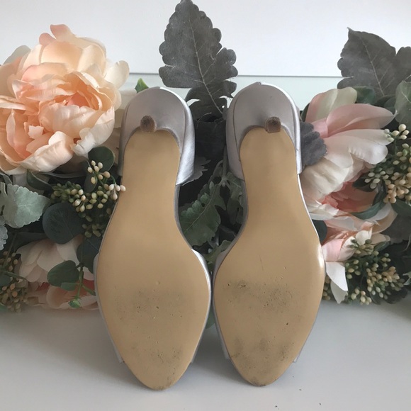 Audrey Brooke embellished satin pump - Picture 8 of 8